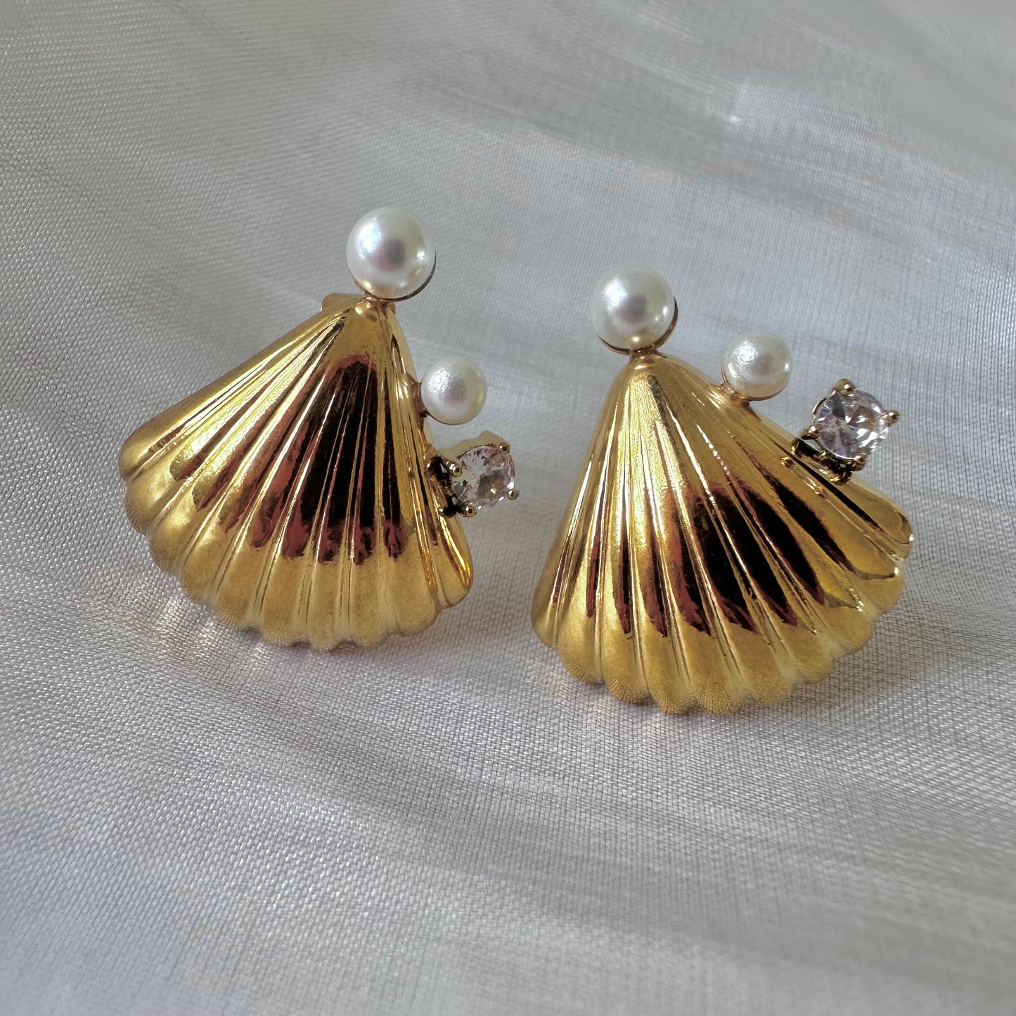 Della Earrings