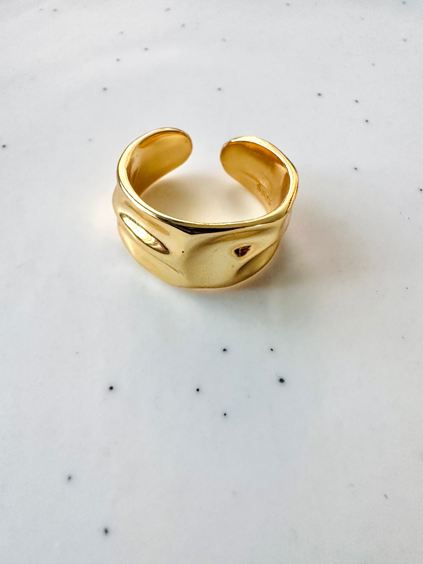 Serena gold ring