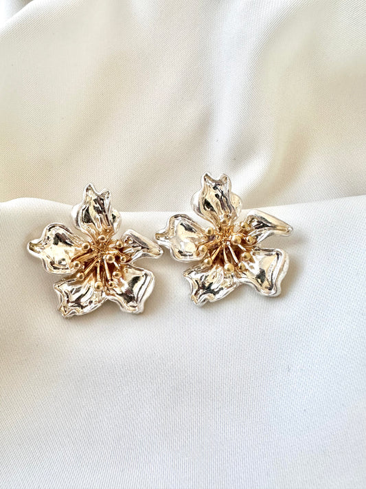 Lucia Flower Earrings