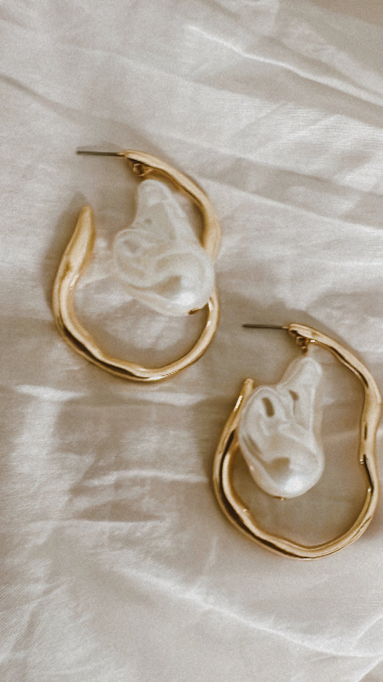 Aria Hoop Earrings